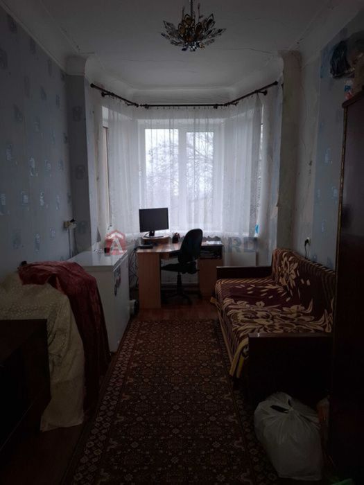 Продам 2х кімнатну квартиру з гаражем