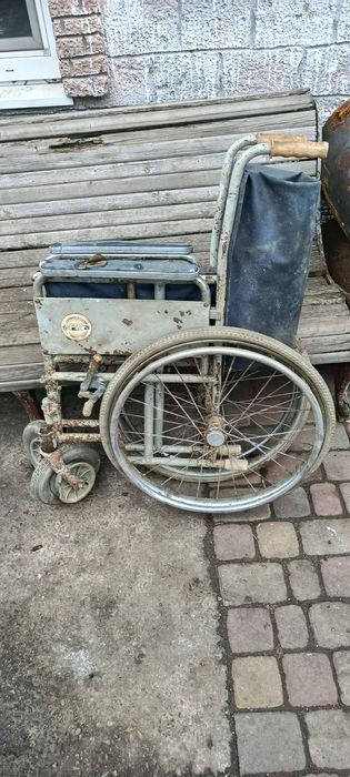 Инвалидная коляска