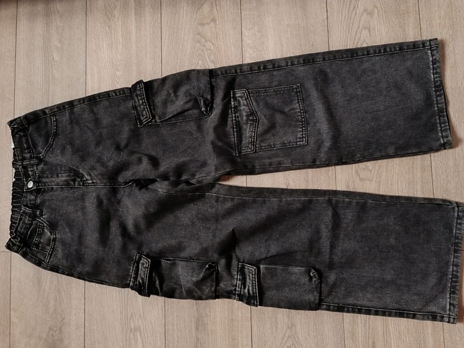 Szerokie spodnie dziewczynka