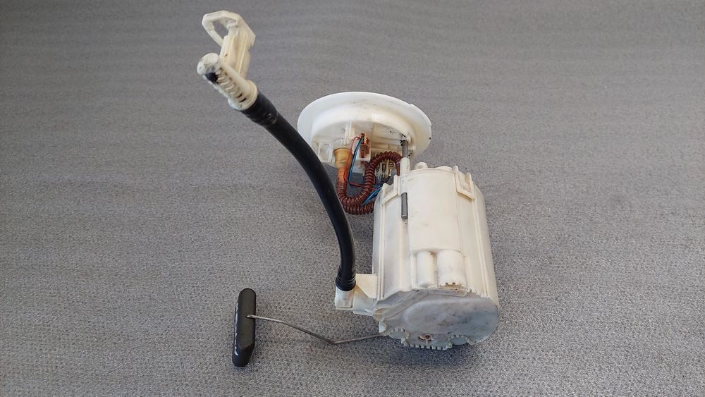 Bomba de combustível AUDI A4 Avant (8K5, B8)