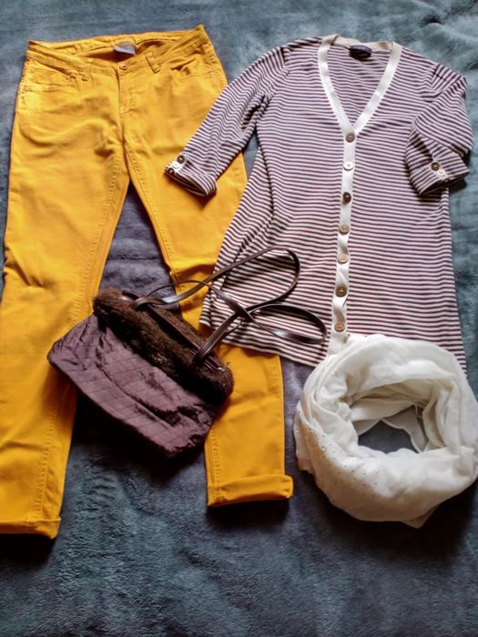 Śliczny damski  zestaw  rozm 40.