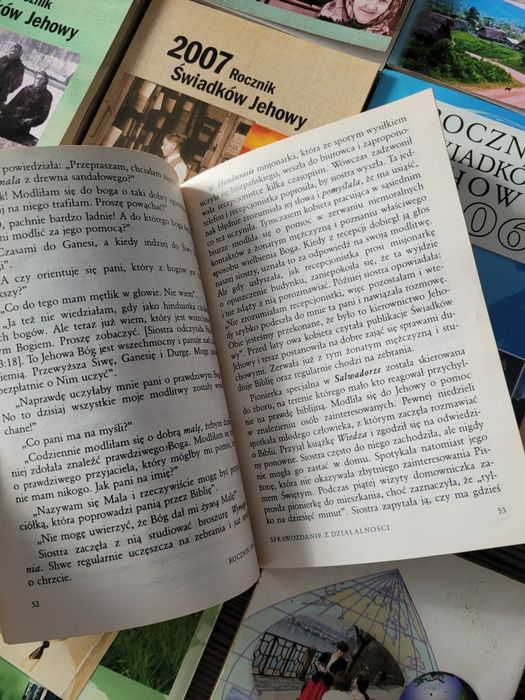 3079. "Roczniki Świadków Jehowy"