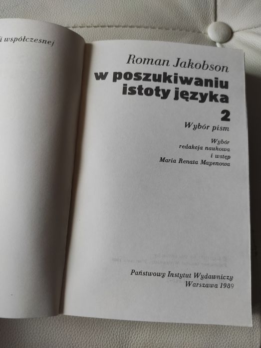 Jakobson w poszukiwaniu istoty języka