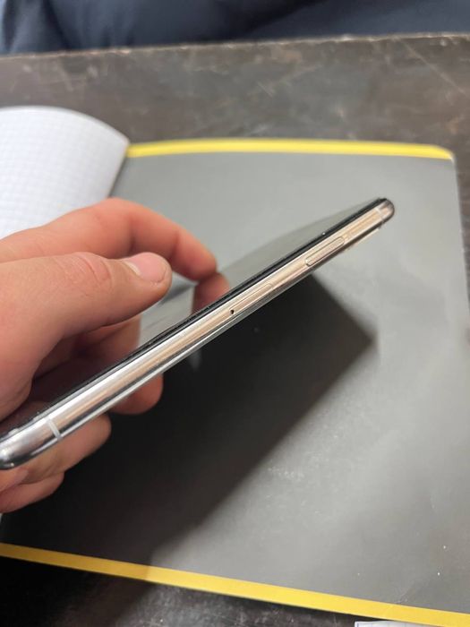 Iphone 10 x на 64g