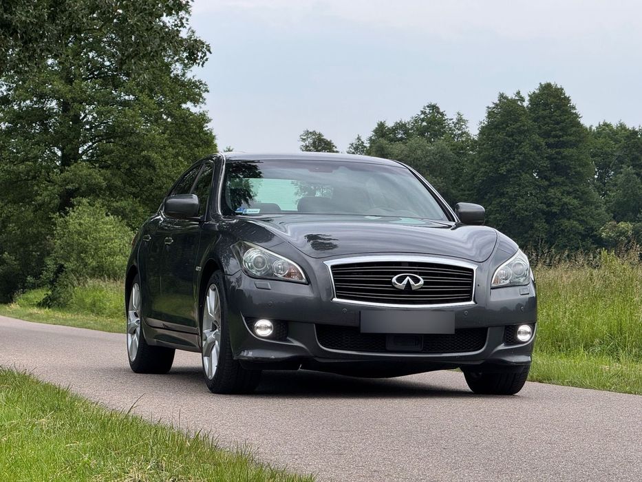 Infiniti M Oszczędne i luksusowe