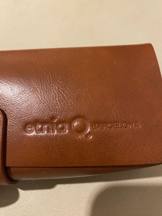 Etnia barcelona, Oculos de sol