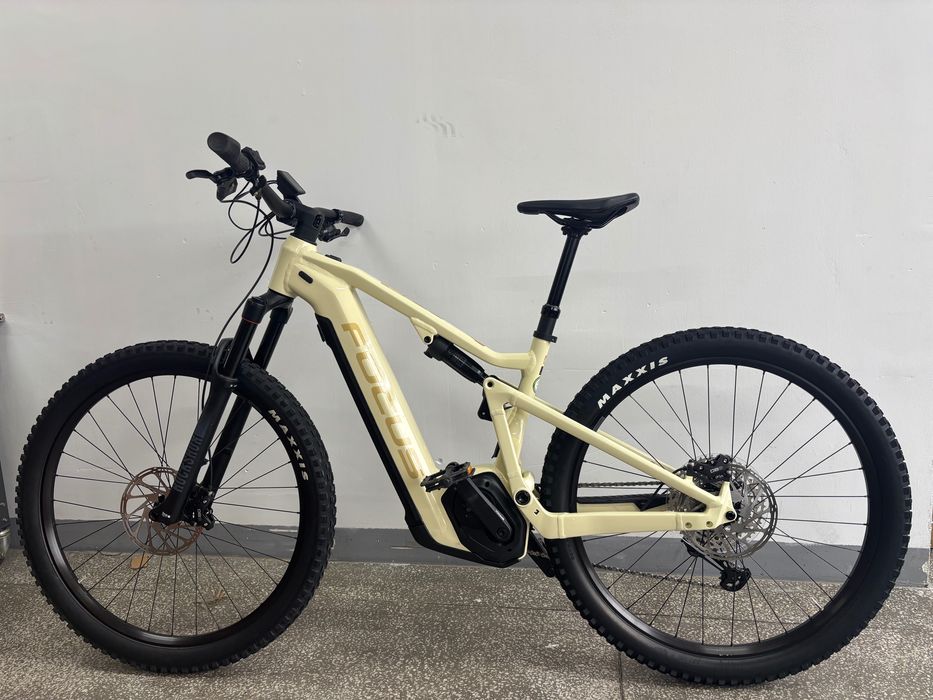 Rower elektryczny MTB Focus THRON 6.8 29" M 42 cm – Bosch CX 85 Nm 750 Wh