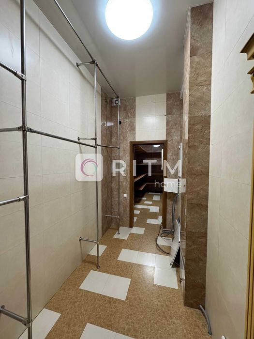 Продаж великогабаритної 2-кімнатної квартири 120 м² у Центрі міста!!!