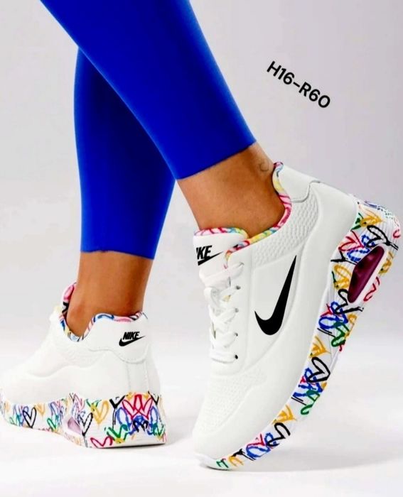 Śliczne buty sportowe