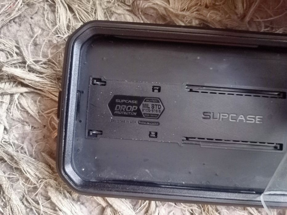 Etui iPhone 12/ 12 pro Supcase UB pro