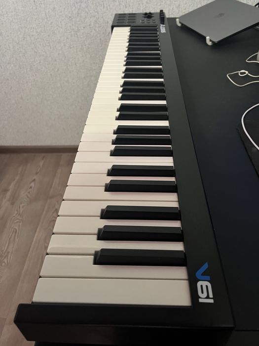 Міді клавіатура | midi | Alesis v61