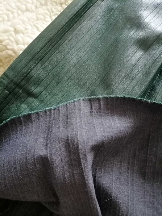 Шкіряна спідниця