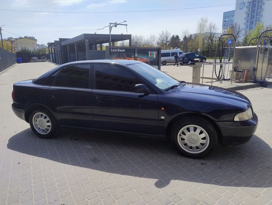 Продам Ауді А4Б5