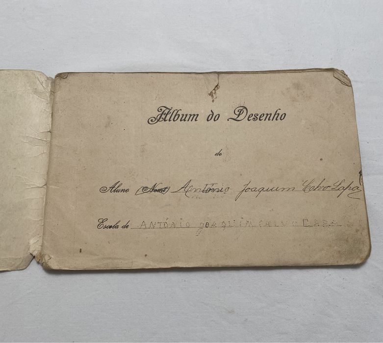 Cadernos escolares desenho matemática antigos