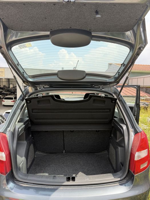 Vendo skoda fabia 2008 para peças ou inteiro