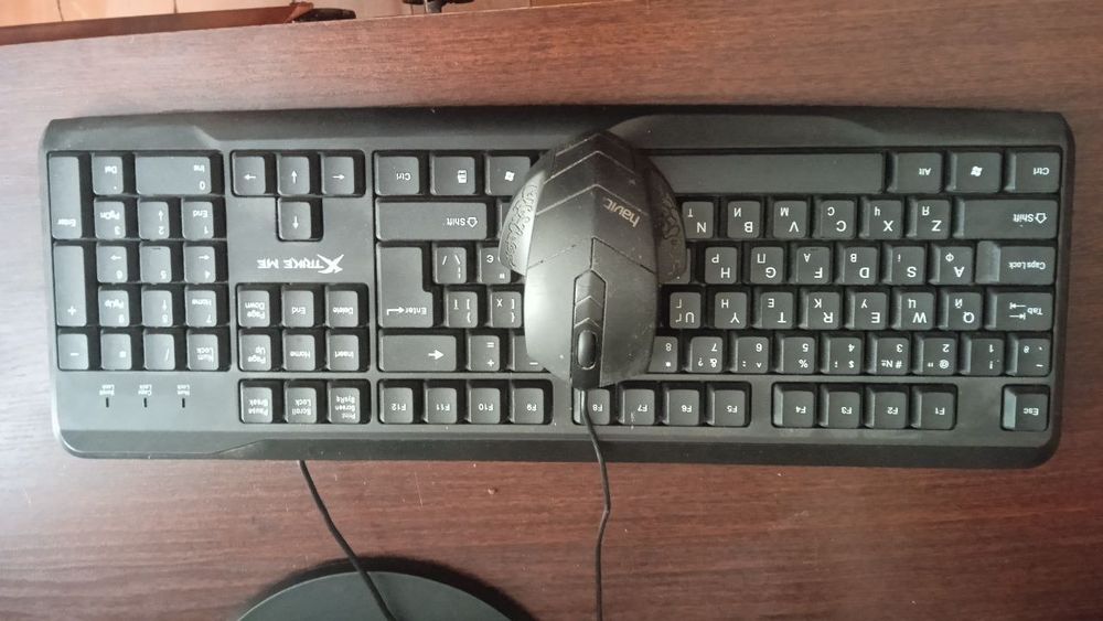 Продам комп'ютер, монітор, колонкич