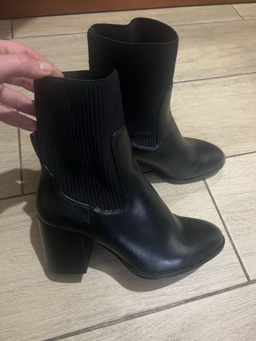 Жіночі  ботинки стан нових