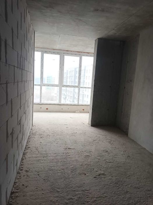 Продаж 1 кім. квартири по вул. Роксоляни