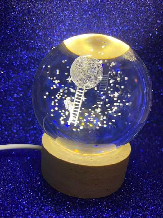 Нічник кришталева куля Космонавт