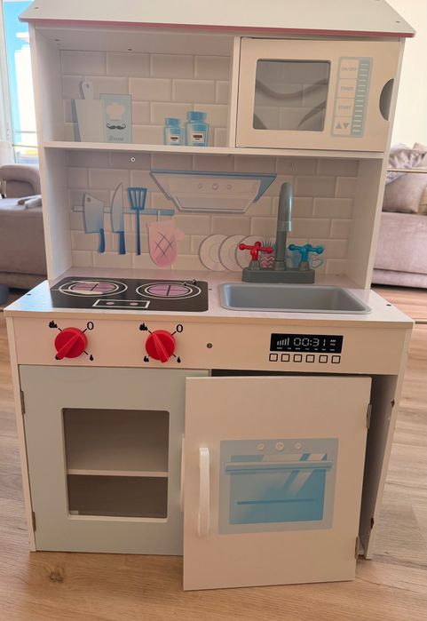 Casinha/cozinha para criança