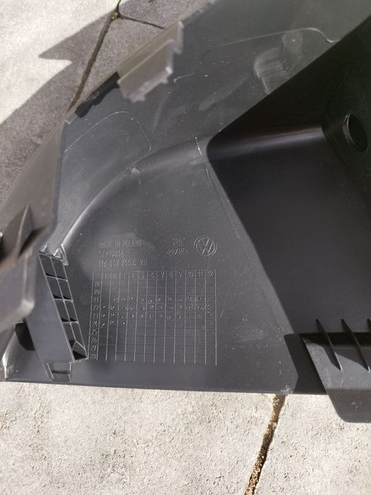 11A-867-766/765 Накладки салону ременя безпеки Volkswagen ID4