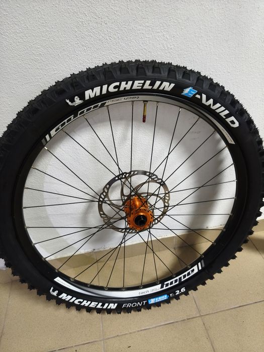 Suspensão Pike 27.5 + Roda frt hope pro4 35w 27.5