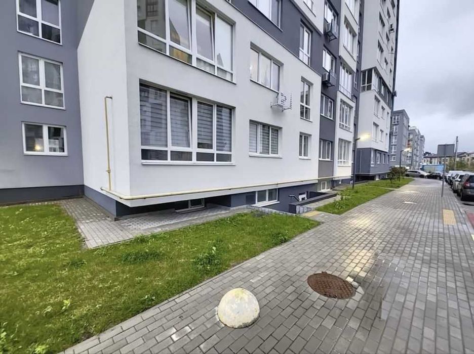 Продаж комерційного приміщення новобудова вулиця Володимира Великого місто Львів