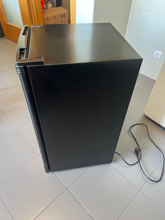 Metro Professional Mini-Frigorifico GPC1088