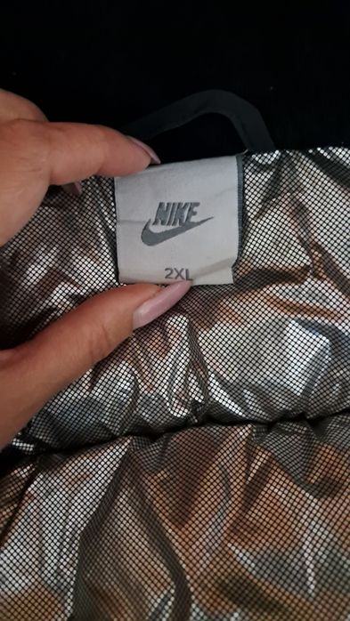 Продам чоловічу зимову куртку