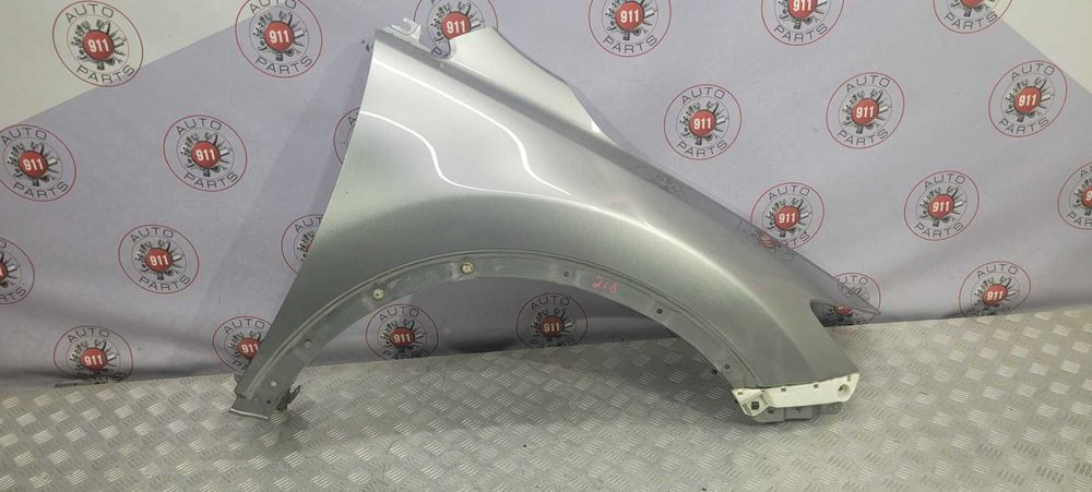 Крило переднє праве для Mazda CX-9 2007-2012