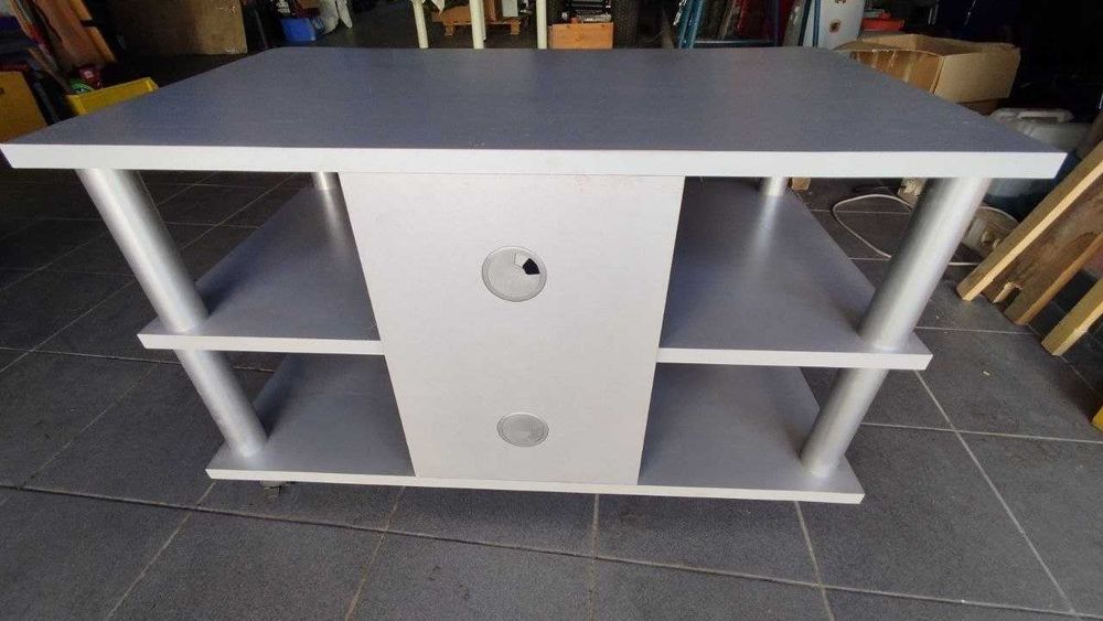 Móvel de TV e Hi-Fi com Rodas – Excelente Estado