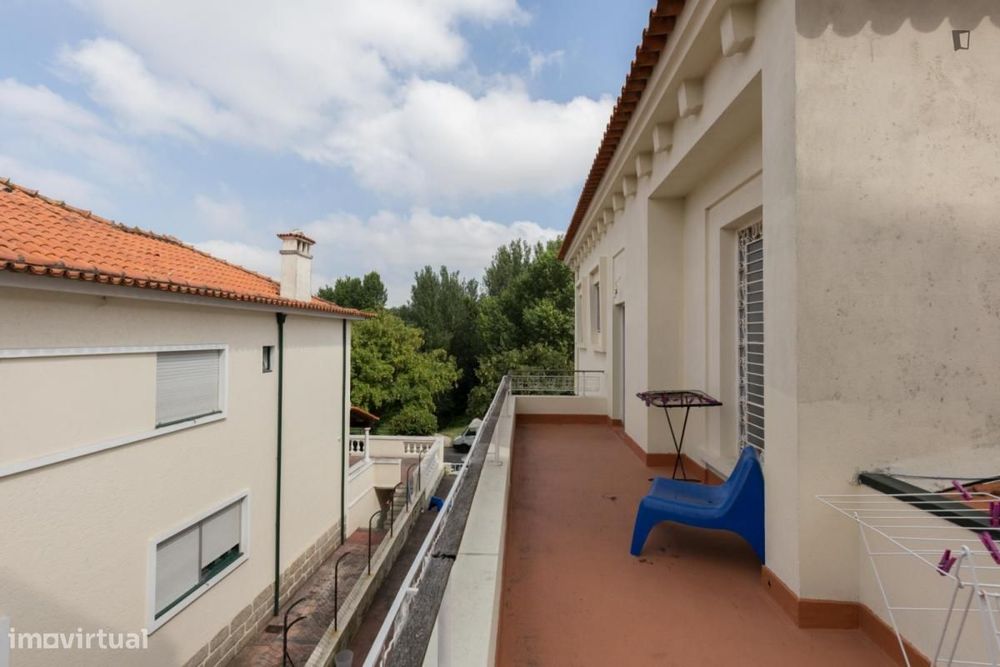 Quarto - localizado em Paranhos Porto