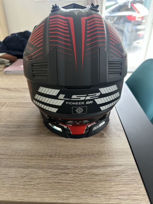 Capacete LS2 PIONEER evo