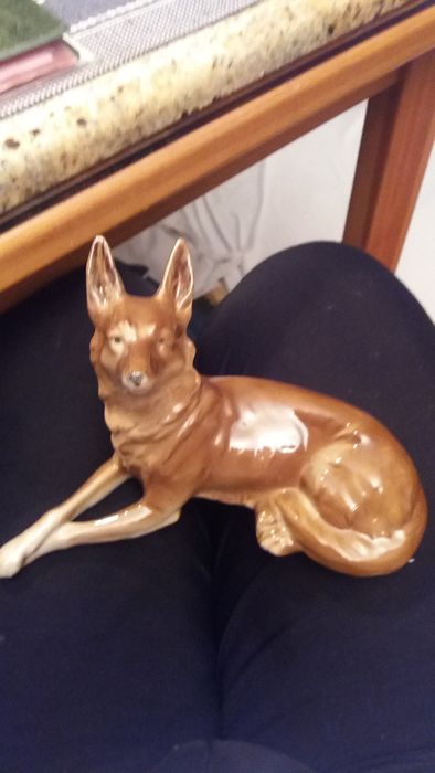 figvrka porcelanowa psa owczarka