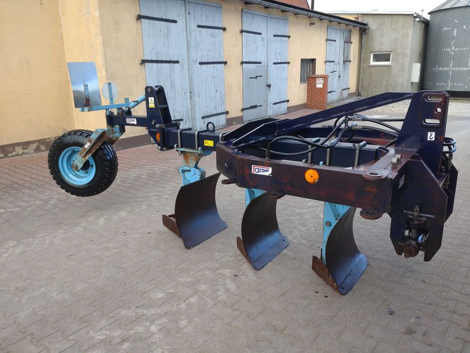 Plug 3 skibowy wahadlowy obracany  Farmet Lemken