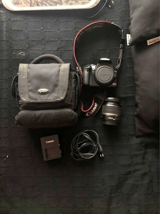Canon EOS 450D + Carregador + Mala + Objectiva Lente 18-55mm