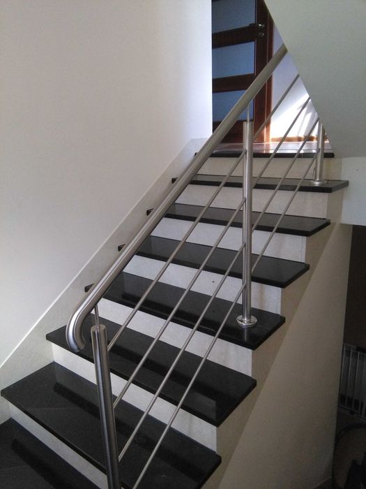 Balustrady nierdzewne barierki ze stali nierdzewnej inox nierdzewka schody balkon taras