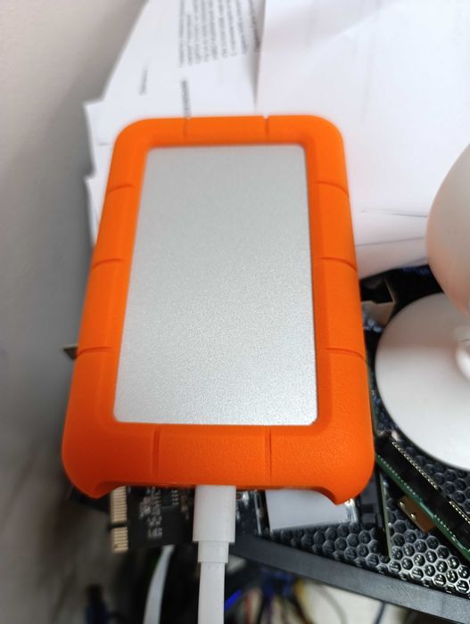 Зовнішній диск LaCie Rugged USB-C 5тб
