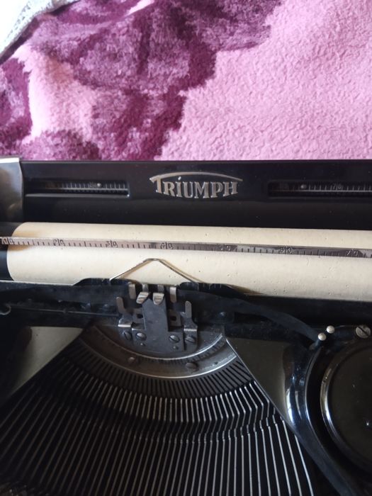 Печатная машинка раритет,в отличном состоянии