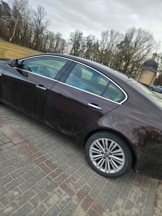 Samochód Opel insignia