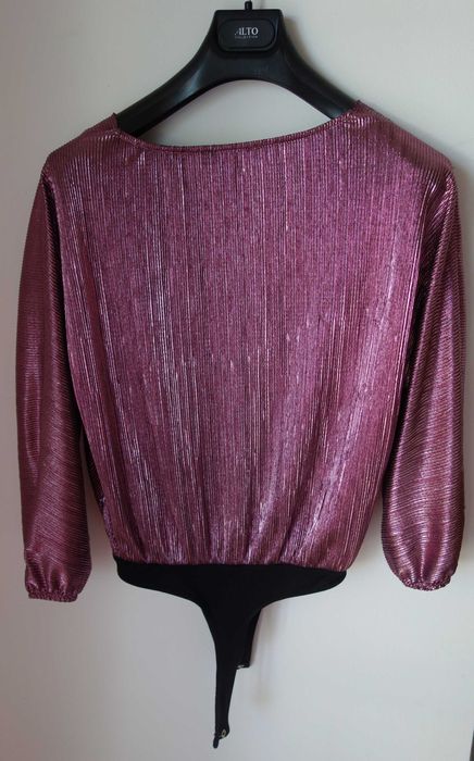 Body brilhante rosa tam. M como novo *Envio gratuito