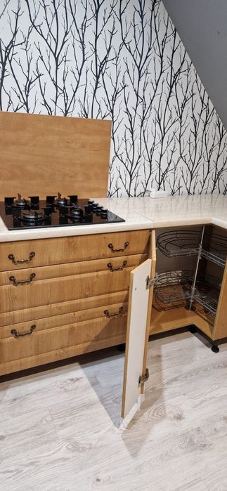 Meble kuchenne  w zabudowie z agd