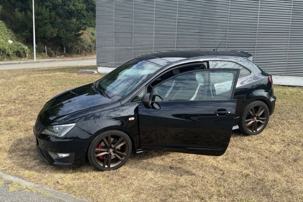 Seat Ibiza Cupra 1.8 TSI 240 CV Ano 2017 ( 65.000 KM )