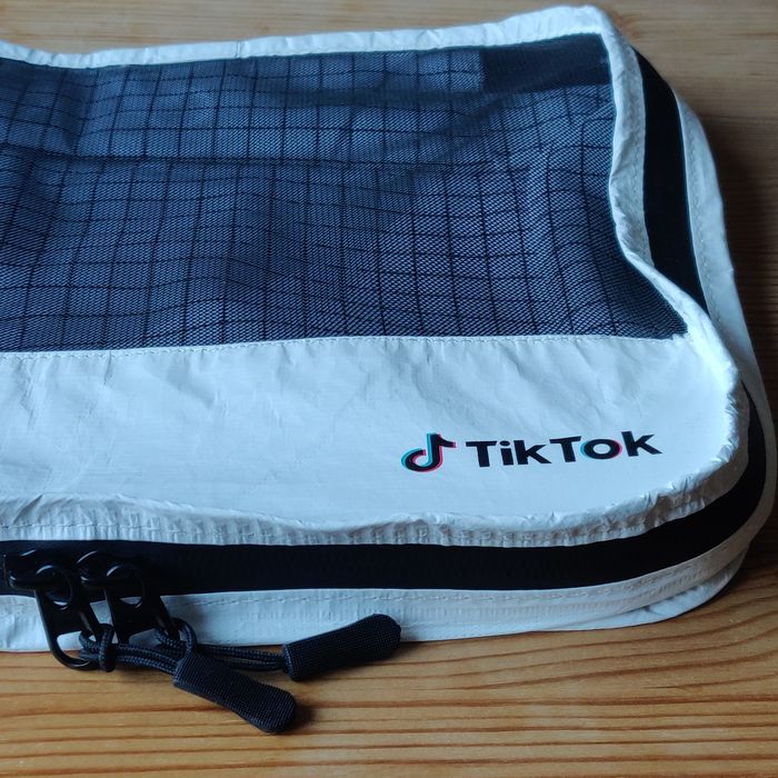 Kosmetyczka, torebka z siatką, TikTok