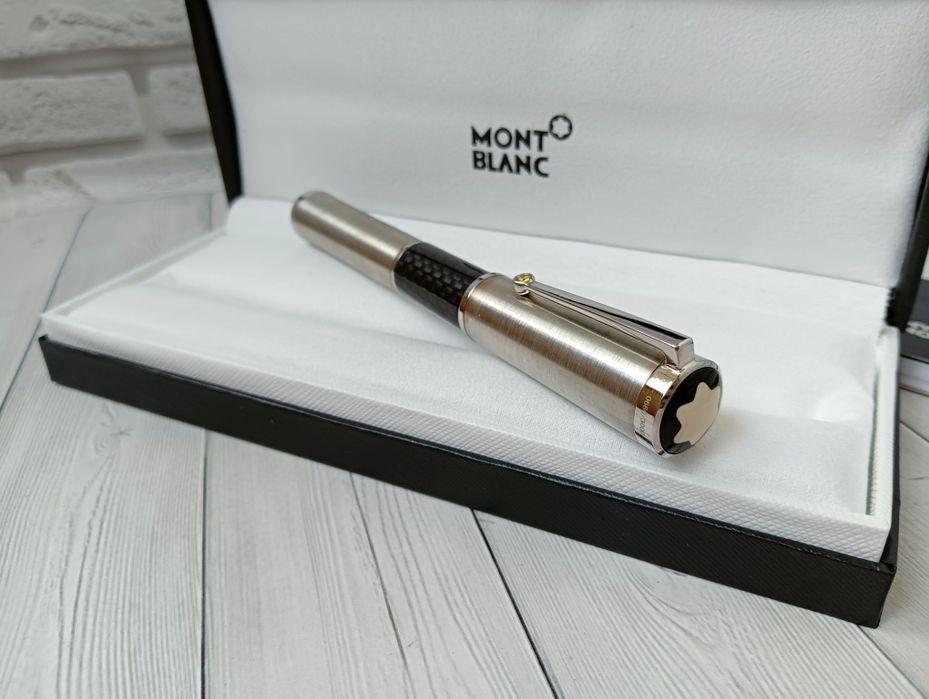 Кулькова металева ручка роллер Махатма Ганди карбон