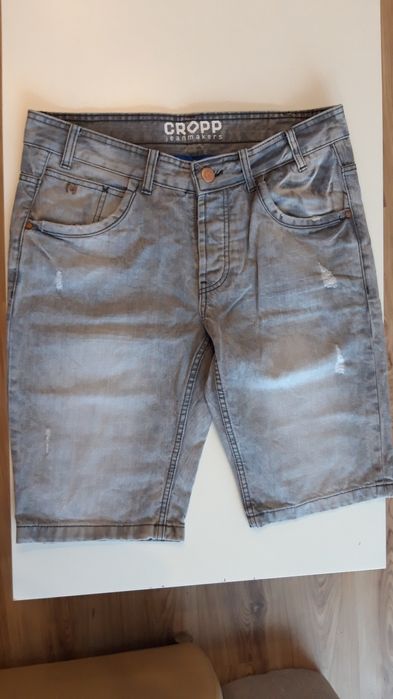 spodenki Cropp rozm. 34