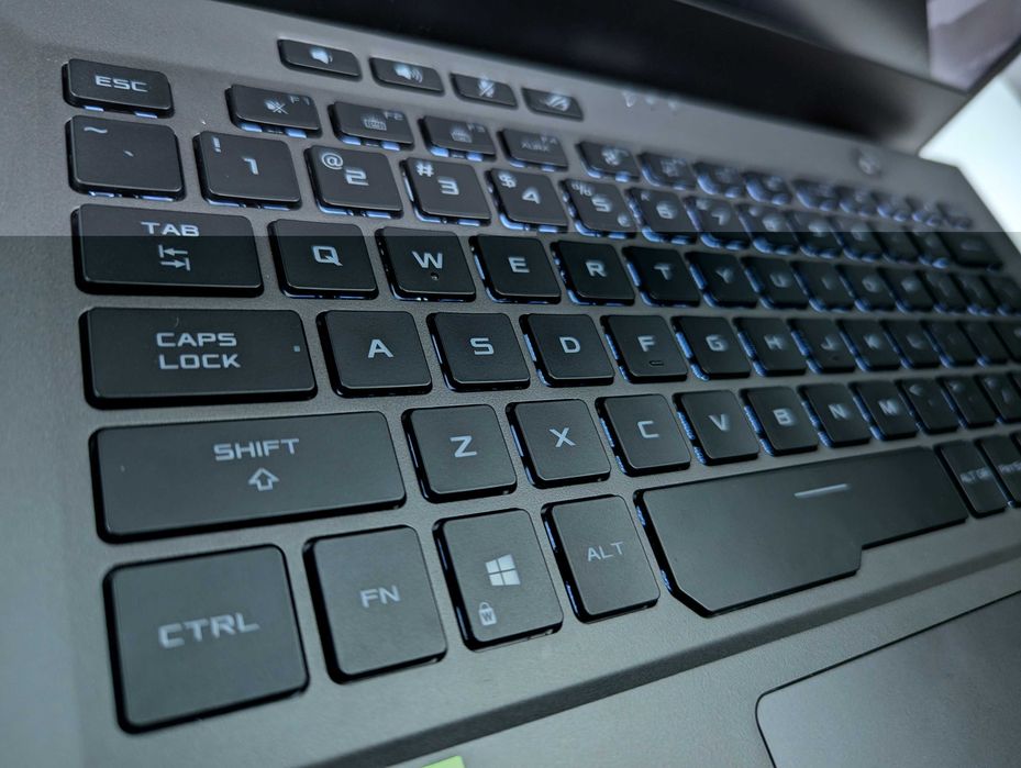 LAPTOP GAMINGOWY Asus ROG Zephyrus RTX 3050 Ryzen 5 5800HS 144hz