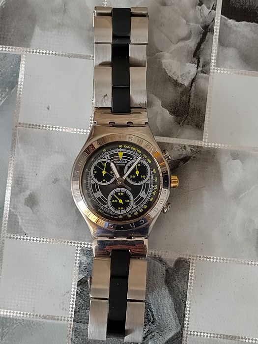 Швейцарські годинники Swatch.