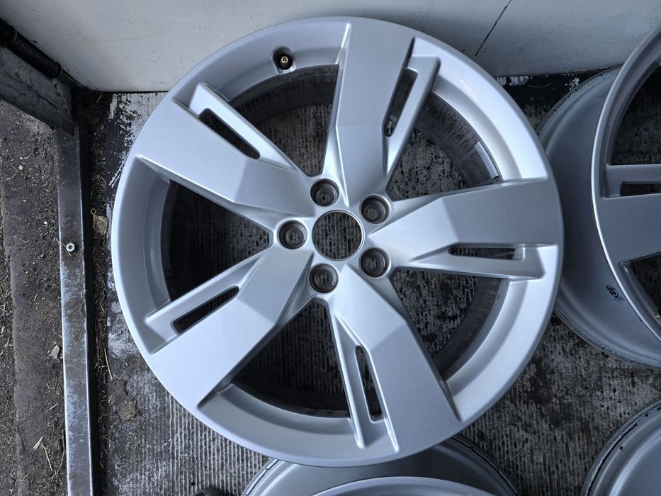 Sprzedam Jak Nowe Oryginalne Alufelgi Audi 19" 5x112 8j ET39