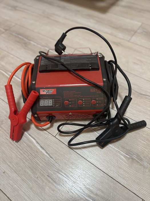 Зарядний пристрій Ultimate Speed ULG 17 A1  з функцією старту